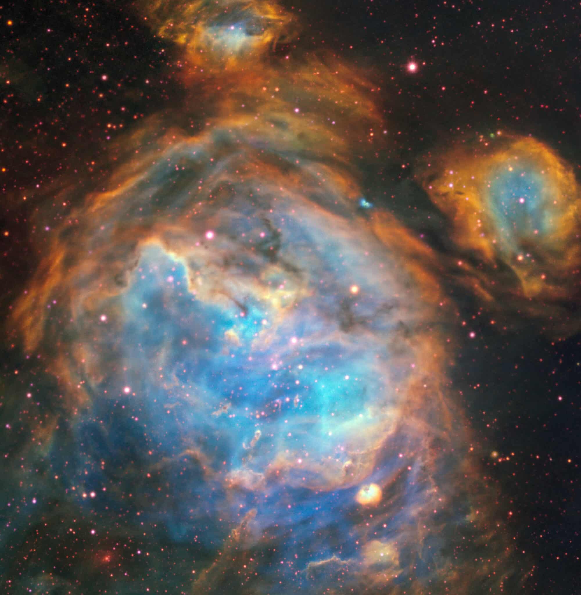 This dazzling region of newly-forming stars in the Large Magellanic Cloud (LMC) was captured by the Multi Unit Spectroscopic Explorer instrument on ESO’s Very Large Telescope.