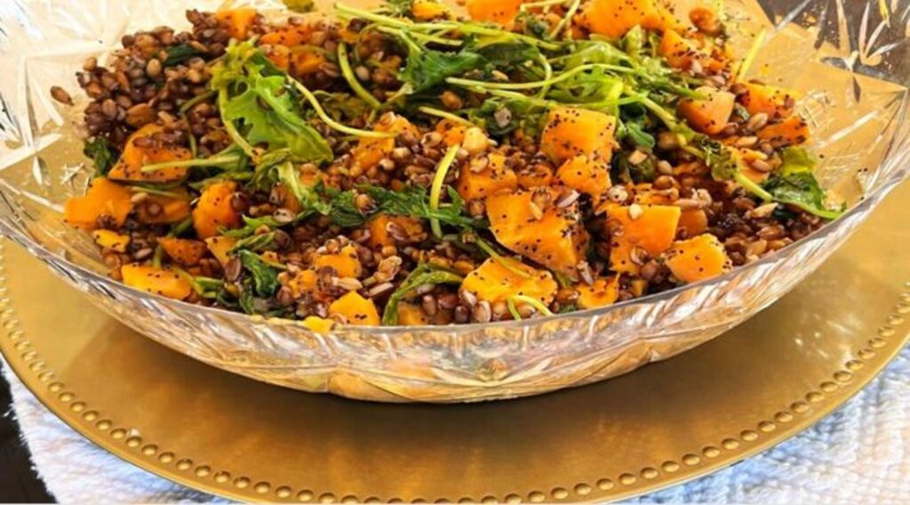 This salad made up of soybeans, poppy seeds, barley, kale, peanuts, sweet potato and sunflower seeds could be the optimal meal for men on long-term space missions