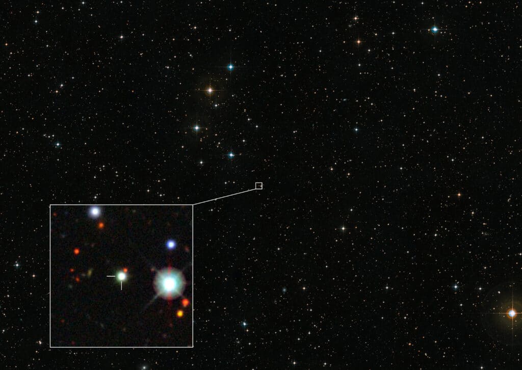 Wide-field of the region around the quasar J0529-4351