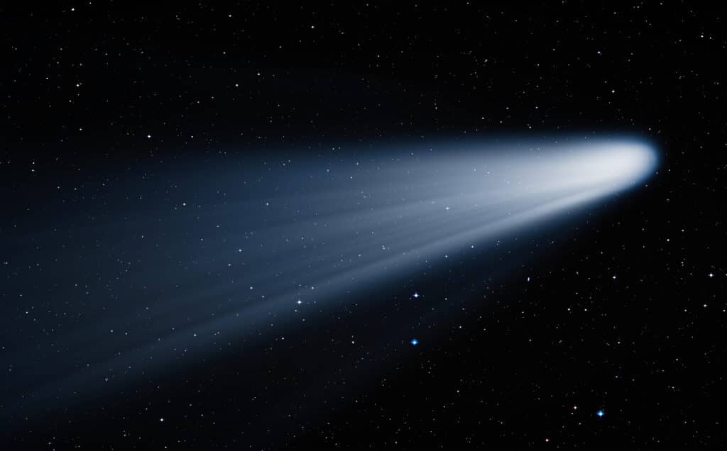 Artist's illustration of a comet in space.